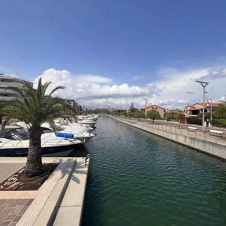 Apartment A 5 Min De La Avec Terrasse Et Parking - - Fr-1-226a-106